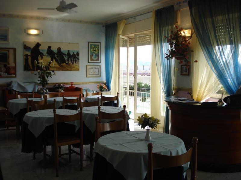 B&B Solana Ноли Экстерьер фото
