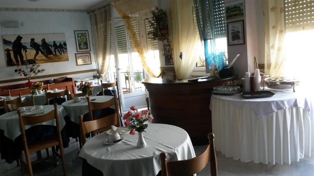 B&B Solana Ноли Экстерьер фото